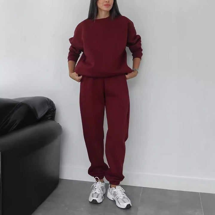 Damen nan minimalistisches Cozy-Set aus schwerer French‑Terry mit weitem Rundhals-Pullover und gerader Jogginghose Drune