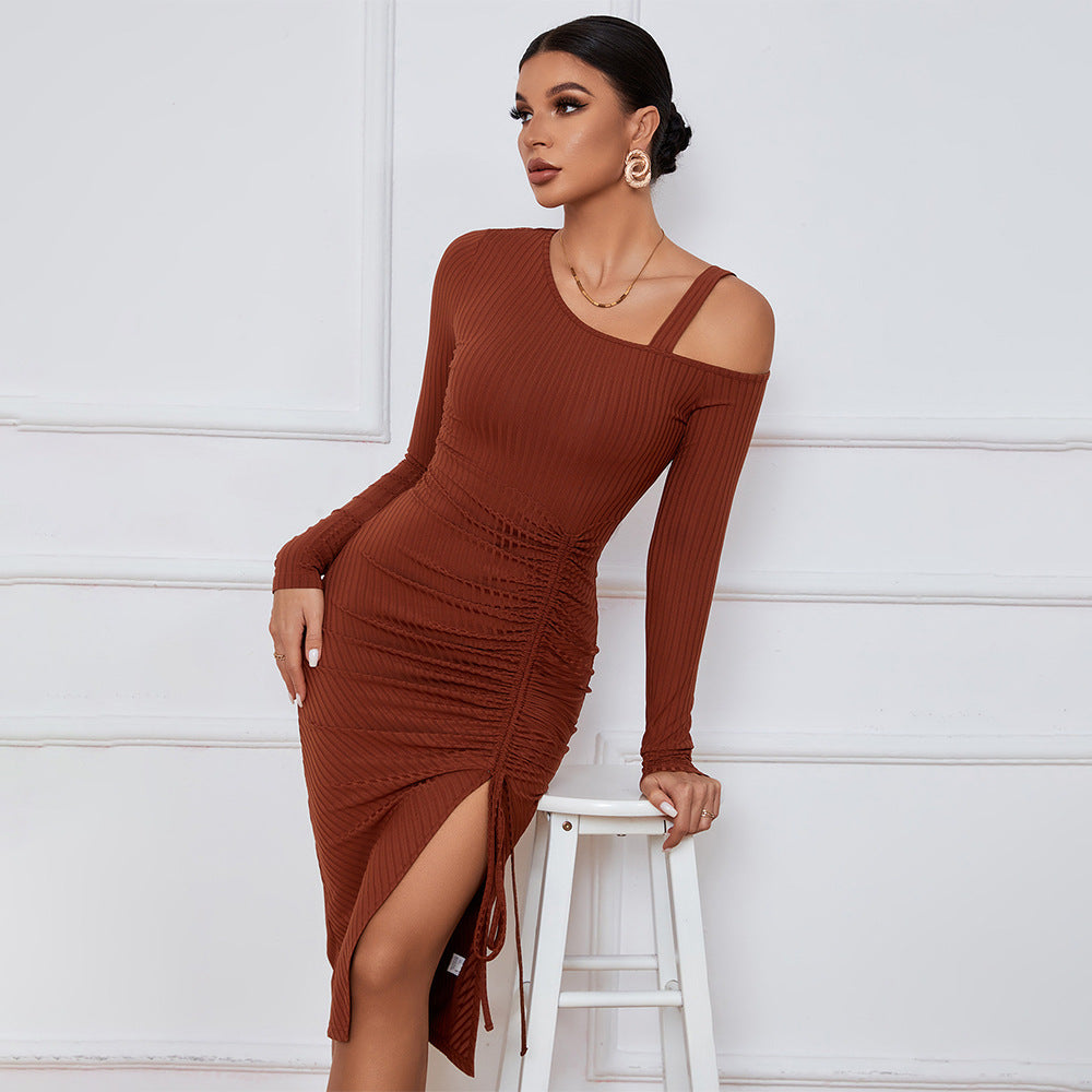 Damen figurbetontes Rippkleid mit One-Shoulder-Ausschnitt und raffinierter Raffung Drune