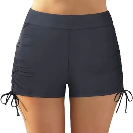 Damen Figurschmeichelnde Badeshorts mit Raffung und Seitenschnürung Drune