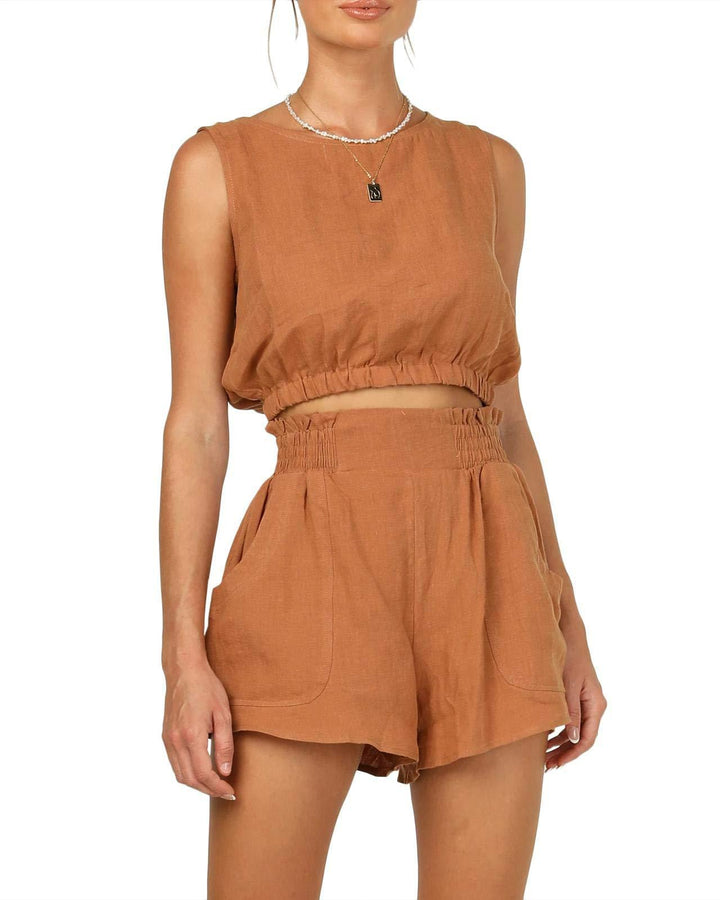 Damen lässiges Set aus topmodernem Oberteil und hohen Shorts Drune