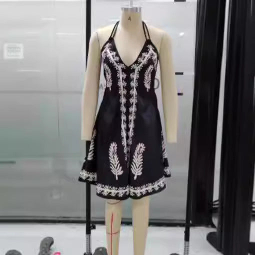 Damen verspieltes Sommerkleid mit elegante Stickereien Drune