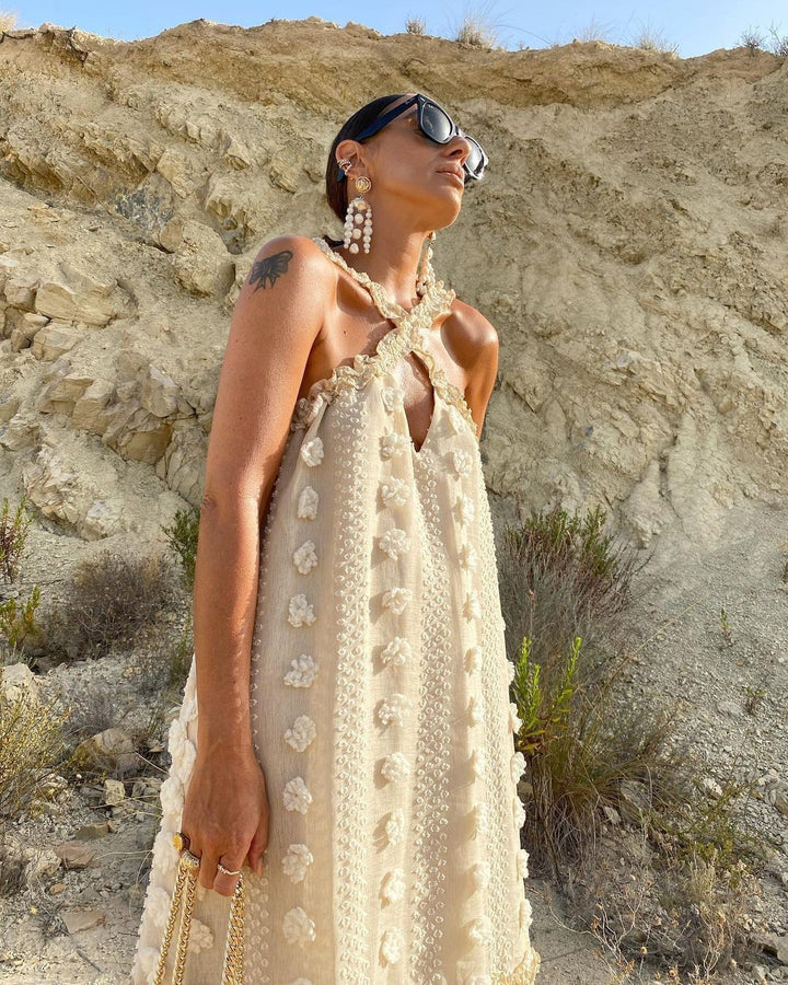 Damen Maxikleid mit feinen Blumenstickereien und schickem Trägerdesign Drune