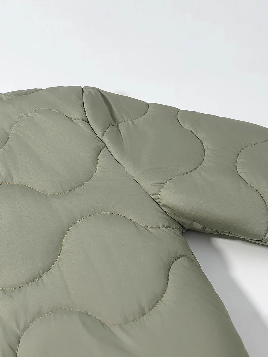 Damen gesteppte Übergangsjacke mit sanfter Stofftextur und praktischen Druckknöpfen Drune