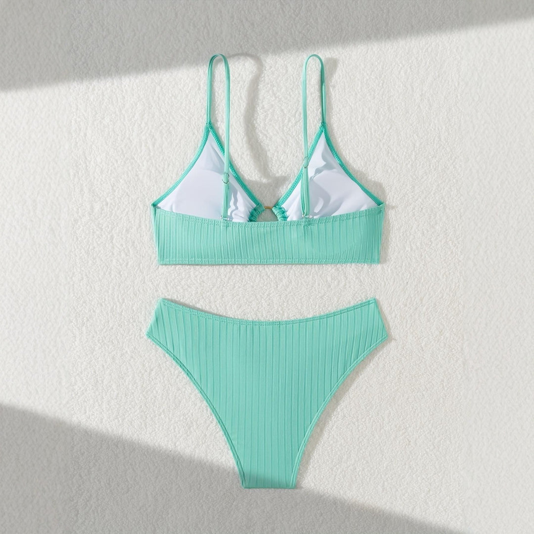 Damen Raffiniertes Bikinitop mit V-Ausschnitt und dekorativem Ring Drune