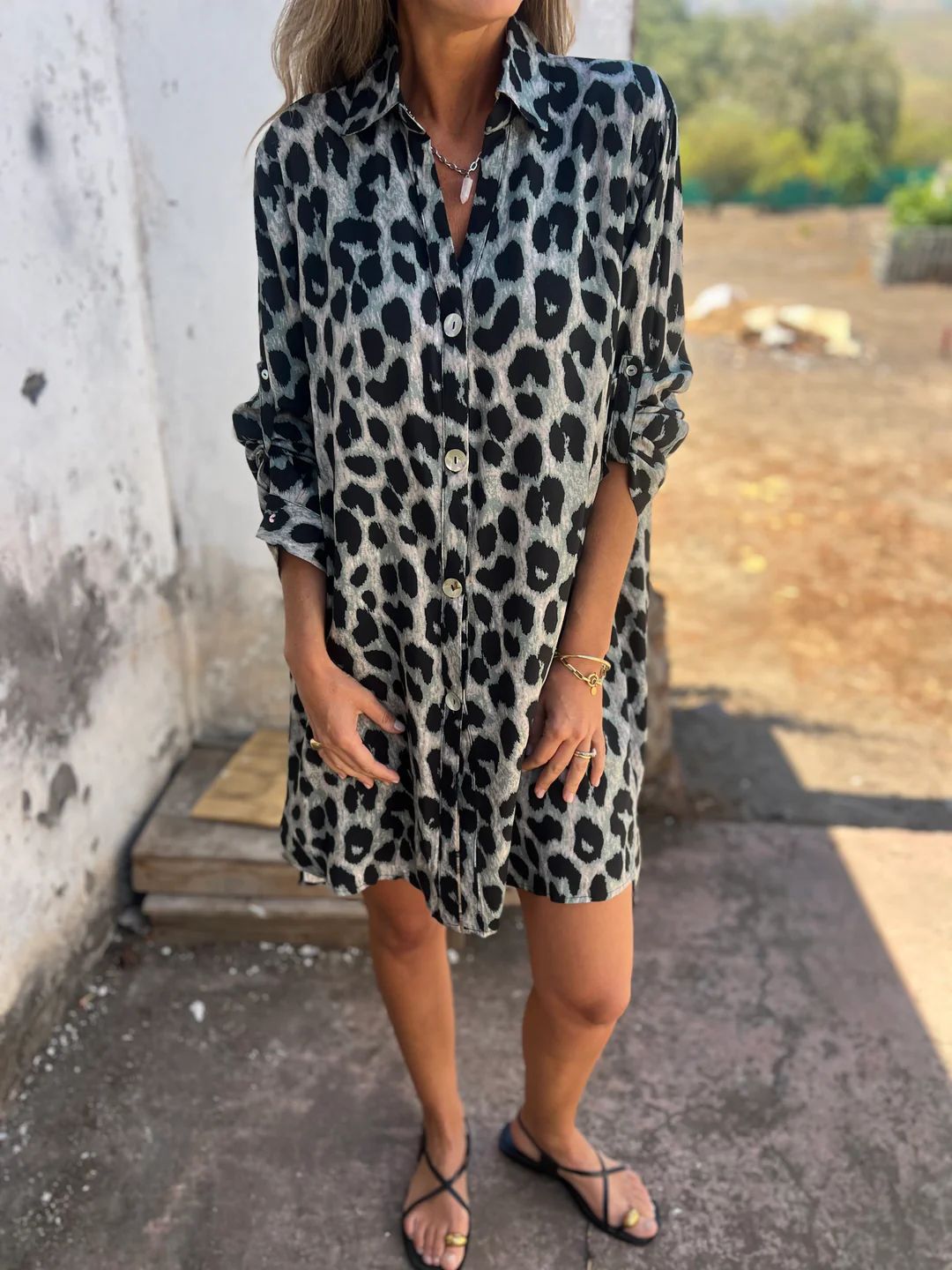 Damen Hemdblusenkleid im trendigen Leopardenmuster Drune