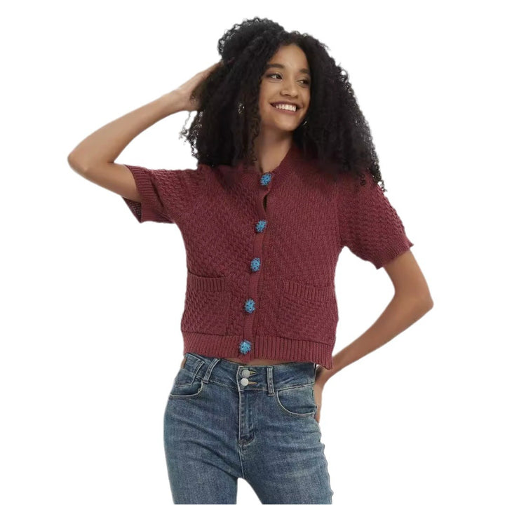 Damen Strickjacke mit aufwendigem Strukturmuster und dekorativen Knöpfen Drune