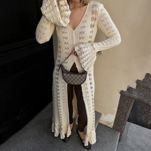 Damen Strickmaxikleid mit nostalgischem Lochmuster und elegantem V-Ausschnitt Drune