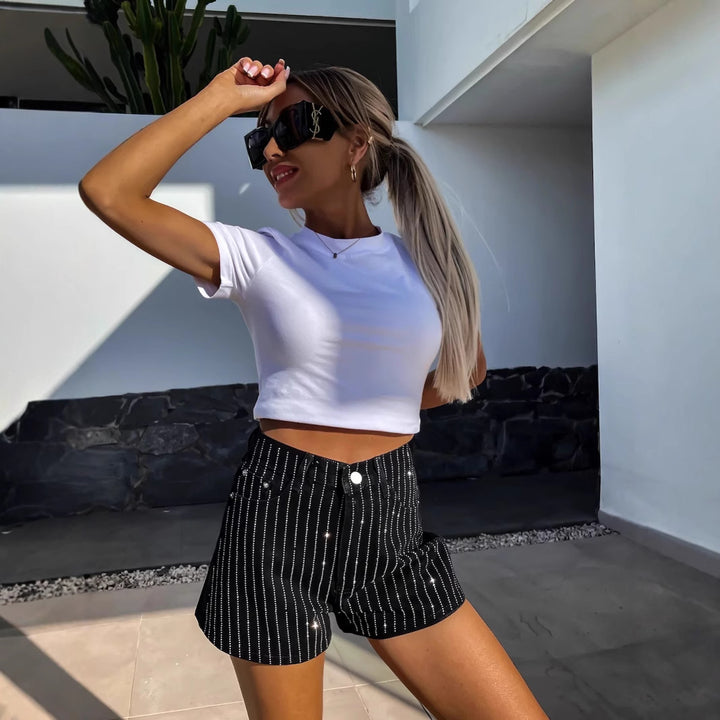 Damen Denim-Shorts mit klassischem Schnitt und feinen Nadelstreifen Drune