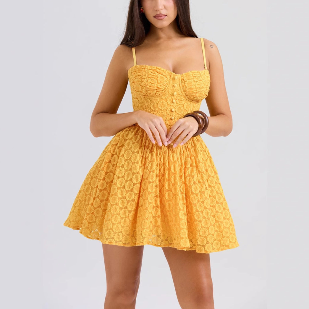 Damen Sommerliches Bustierkleid mit verspieltem Volant und raffinierten Knopfdetails Drune