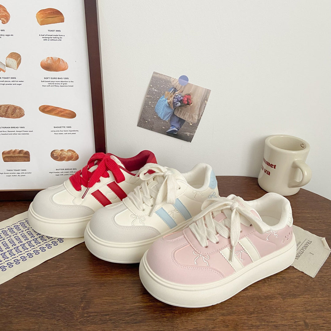 Damen Plateau-Laufsneaker mit verspielten Applikationen und atmungsaktiver Sohle Drune