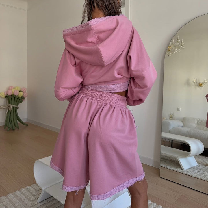 Damen sportlicher Oversized Hoodie mit fransigen Details und Shorts-Set Drune