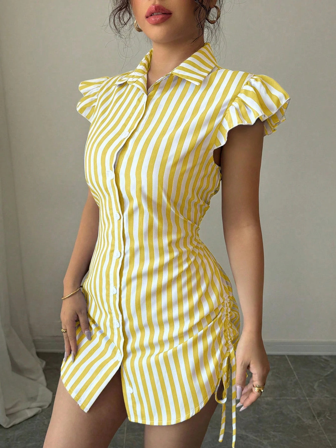 Damen gestreiftes Hemdkleid mit Rüschendetails und taillierter Passform Drune