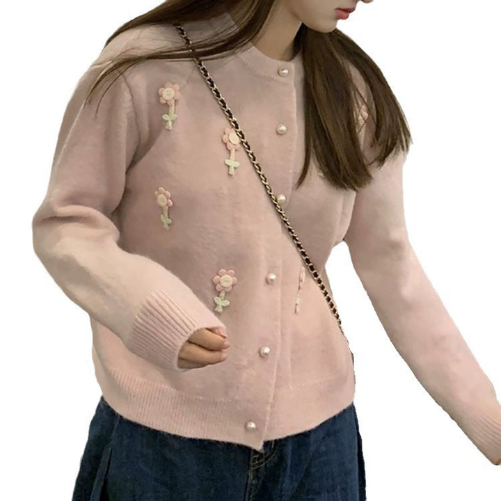 Damen Strickjacke mit kunstvollen Blumenapplikationen und eleganten Perlenknöpfen Drune