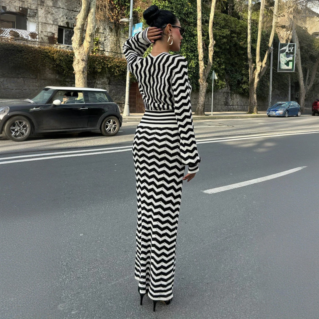 Damen Strickkleid mit tiefem V-Ausschnitt und modernem Zickzack-Muster Drune