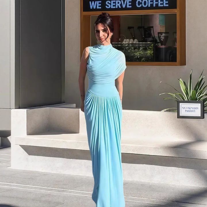 Damen Elegantes Maxikleid mit asymmetrischem Oberteil und sanften Drapierungen Drune
