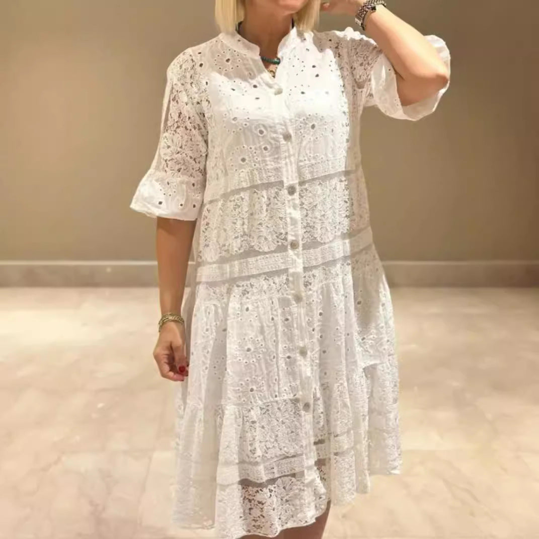 Damen nan romantisches Midikleid mit Broderie-Anglaise, durchgeknöpftem Oberteil, Stehkragen, halblangen Volantärmeln und stufigem Saum Drune