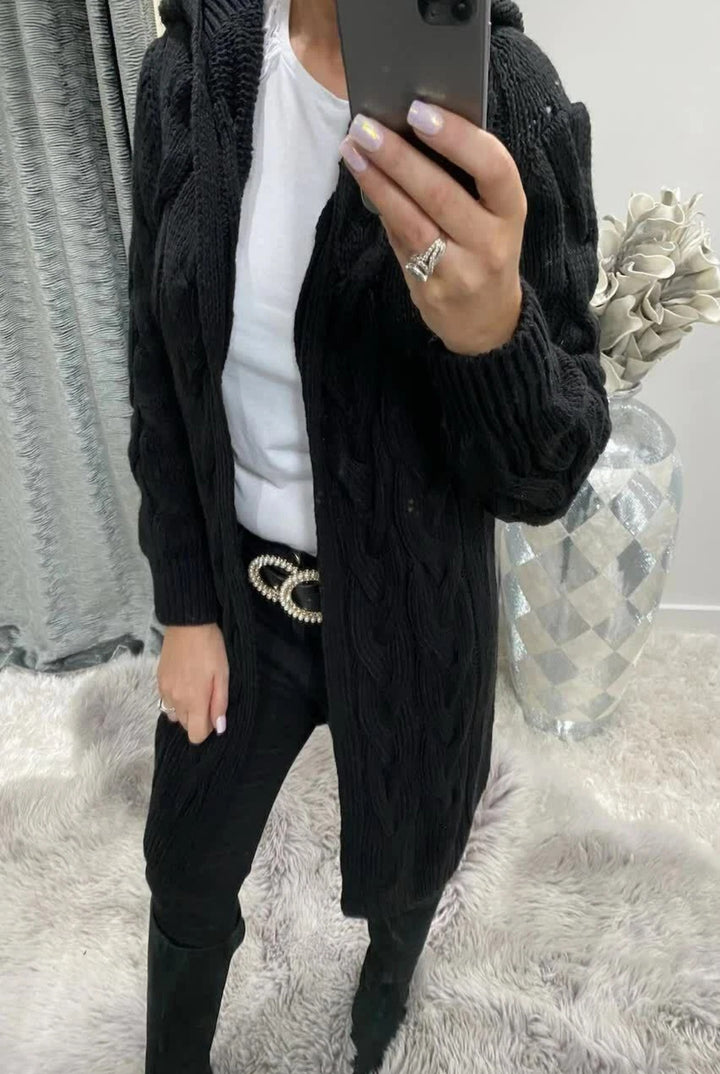 Damen Grobstrick-Cardigan mit nostalgischem Zopfdesign und praktischen Taschen Drune