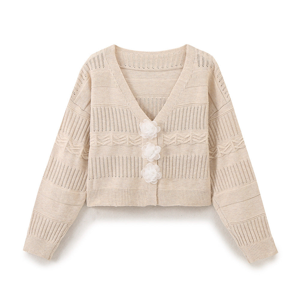 Damen modische Strickjacke mit romantischen Blumenknöpfen und lässigem Schnitt Drune
