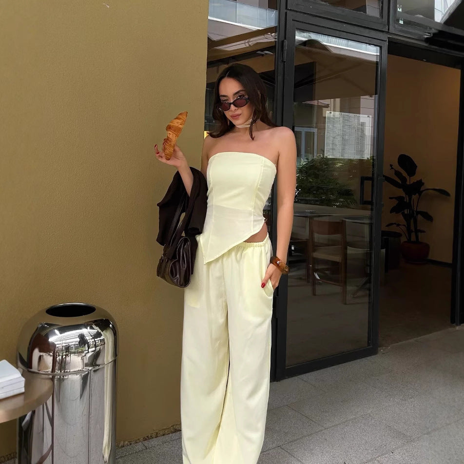 Damen eleganter Jumpsuit mit Schulterfreier Schnittführung und fließendem Material Drune