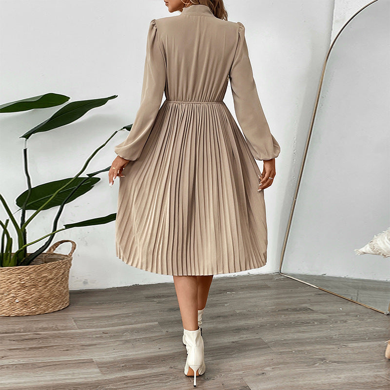 Damen elegantes plissiertes Kleid mit schickem Kragen und Bindegürtel Drune
