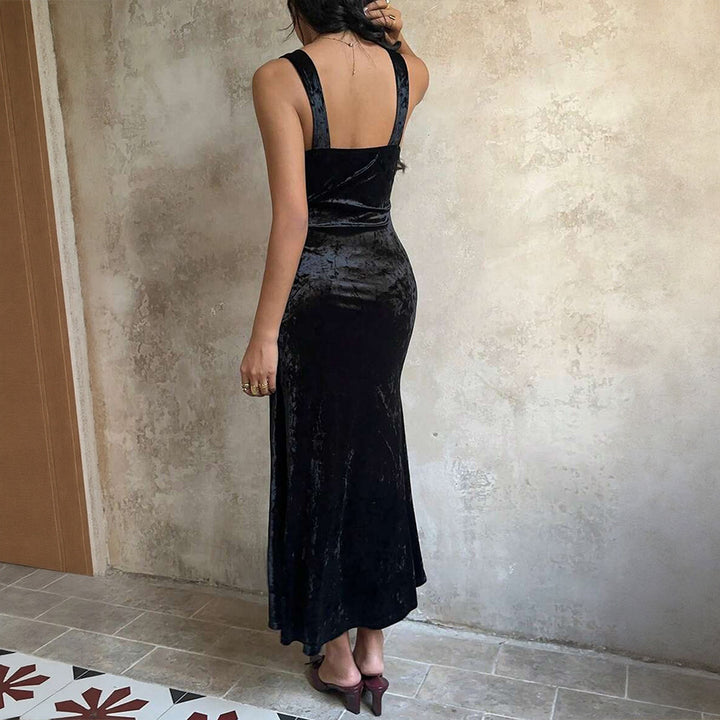 Damen Samt Maxi-Kleid mit tiefem V-Ausschnitt und eleganten Spaghettiträgern Drune