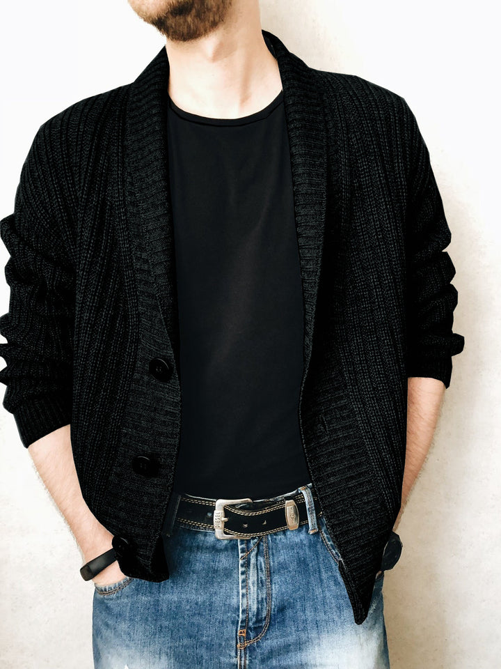 Herren Strickjacke mit tiefem Kragen Drune