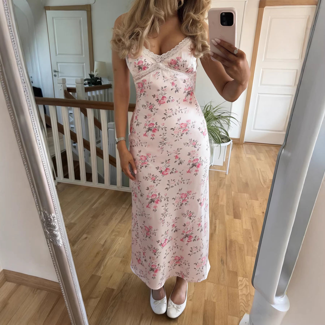Damen Nachtkleid mit zarten Spitzenakzenten und floralem Design Drune