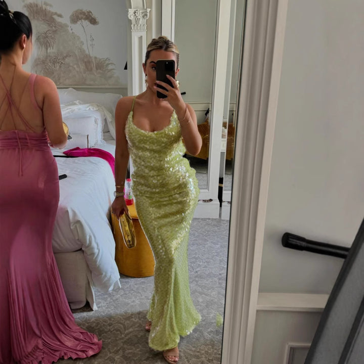 Damen Elegantes Pailletten-Maxikleid mit verführerischem Schnitt und schmalen Spaghettiträgern Drune