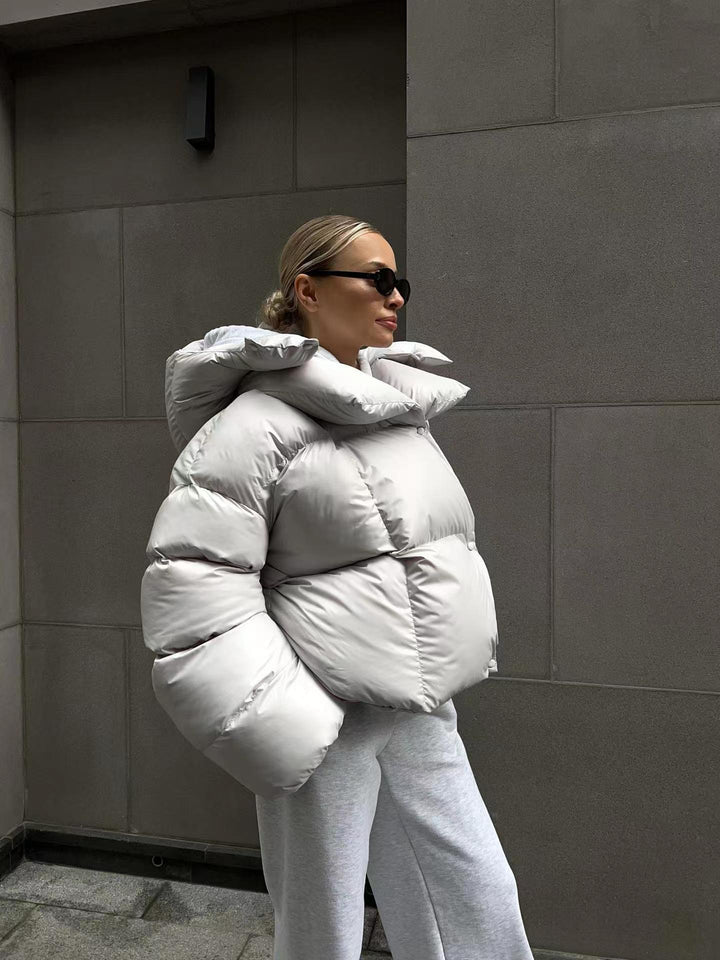 Damen oversized Daunenjacke mit hohem Kragen und voluminösen Ärmeln Drune