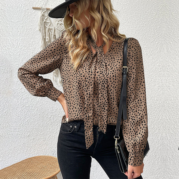 Damen Bluse mit dekorativem Tiermuster und verspieltem Bindeband Drune