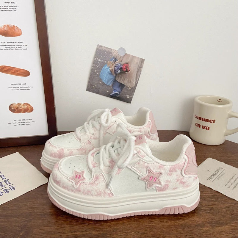 Damen Sneakers mit modischen Stern-Applikationen und dämpfender Sohle Drune