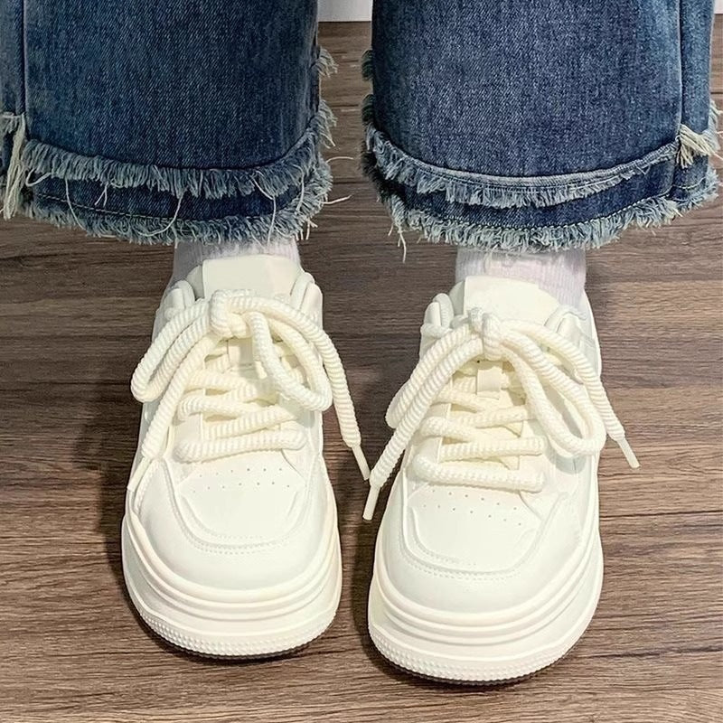 Damen Komfortable Plateau-Sneaker mit trendigem Design und dicker Sohle Drune