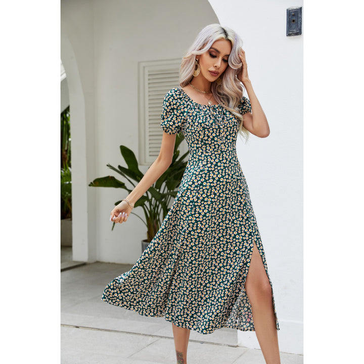 Damen Maxikleid mit verspieltem floralem Design und seitlichem Schlitz Drune