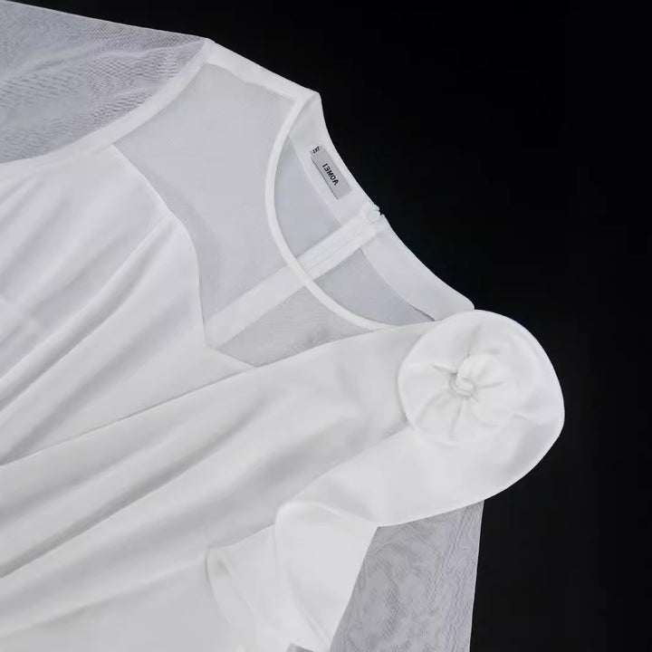 Damen elegantes Plissee-Kleid mit asymmetrischem Design und floralen Akzent Drune