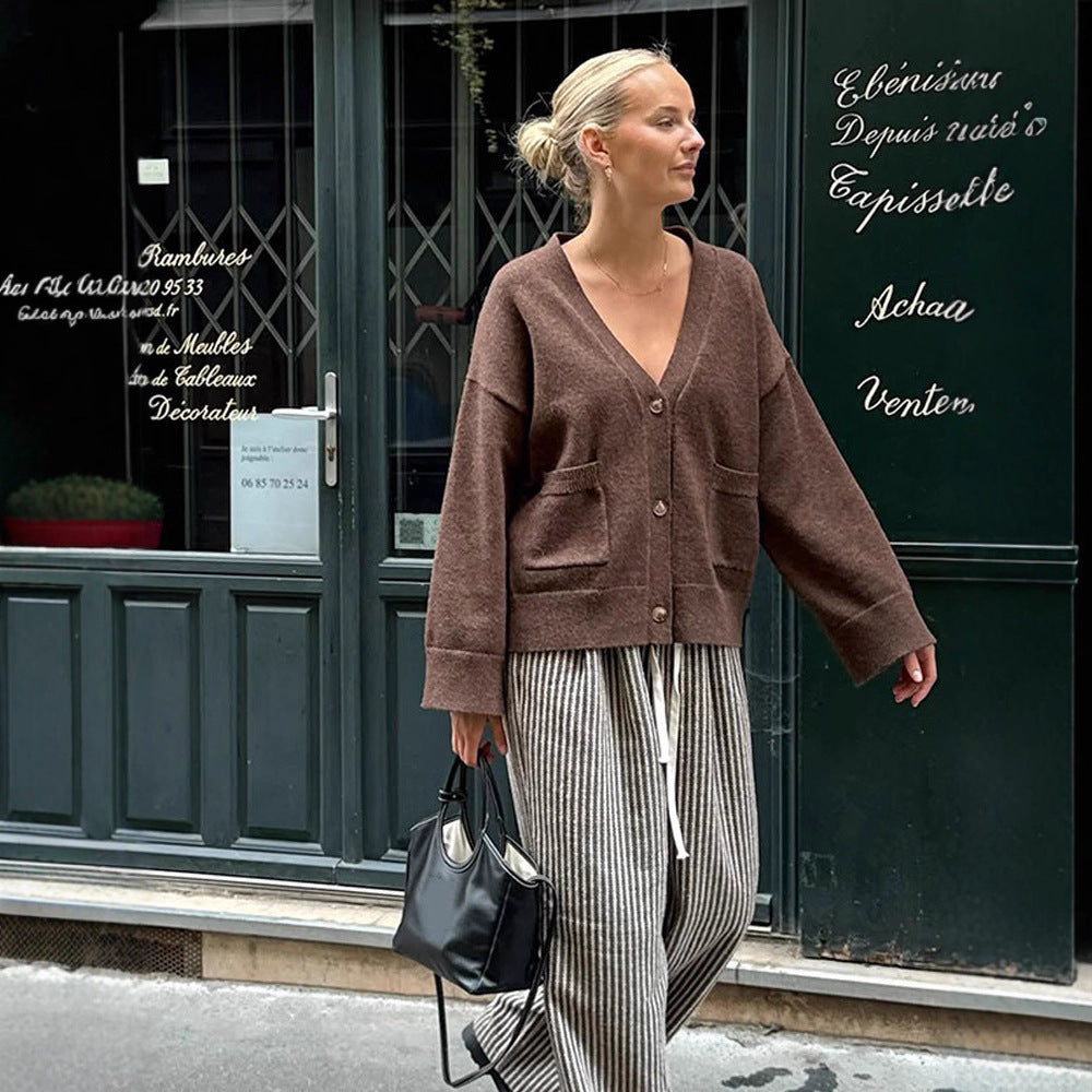Damen lässige Strickjacke mit tiefem V-Ausschnitt und praktischen Taschen Drune