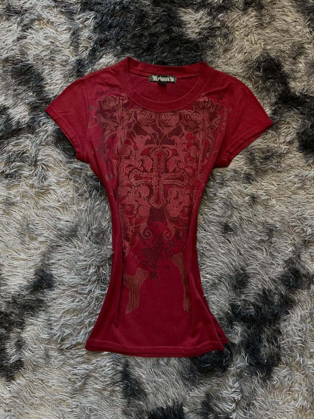 Damen T-Shirt mit aufwendig gestaltetem floralem Druck und Glitzerakzenten Drune