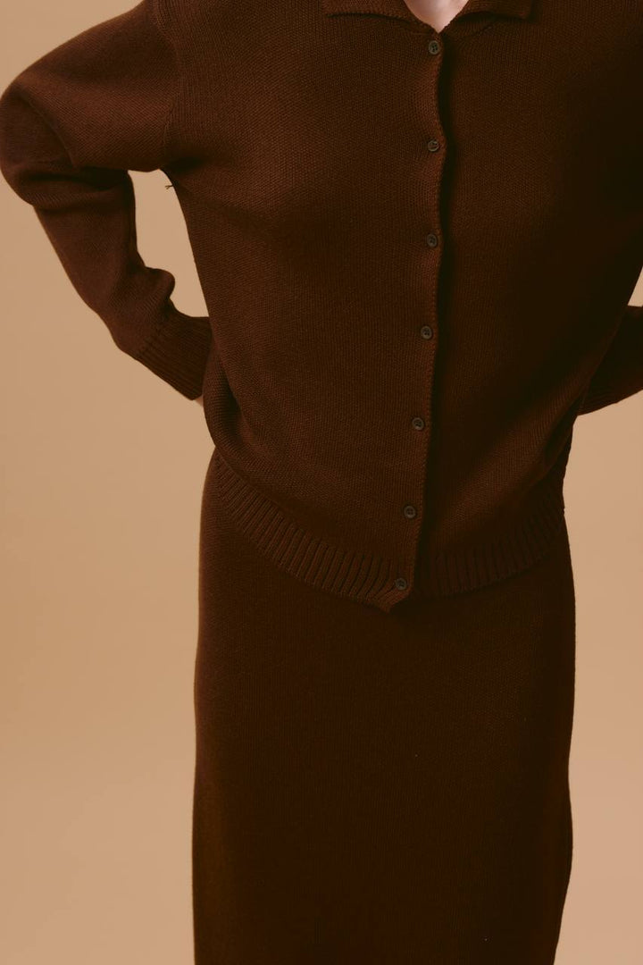 Damen Strickjacke mit Polokragen und Knopfverschluss Drune