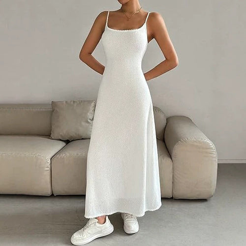 Damen Maxikleid mit zarten Trägern und raffinierter Rippstruktur Drune