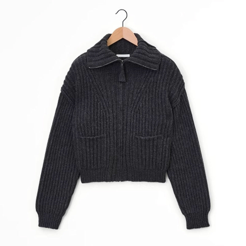 Damen Grobstrickpullover mit hohem Kragen und praktischen Taschen Drune