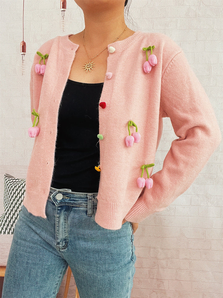 Damen Strickjacke mit floralem Design und farbenfrohen Knopfdetails Drune