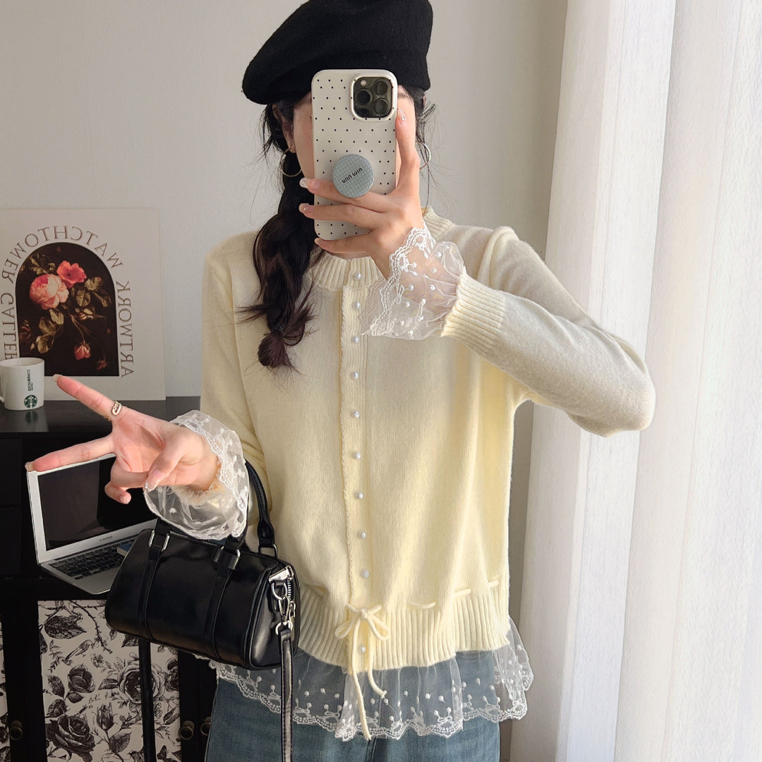 Damen Strickjacke mit Rüschendetails und dekorativen Perlenknöpfen Drune