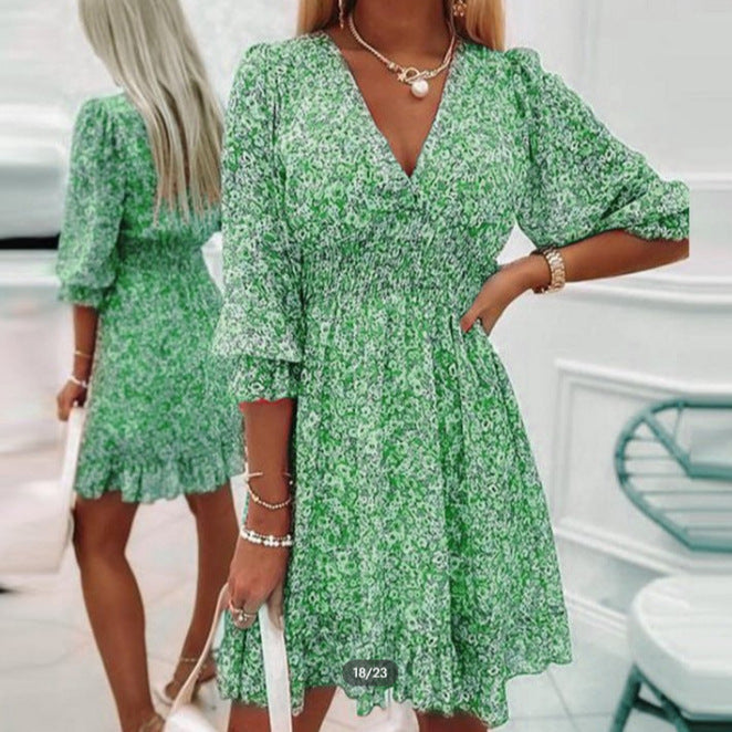 Damen Blümchen-Minikleid mit V-Ausschnitt und Rüschendetails Drune