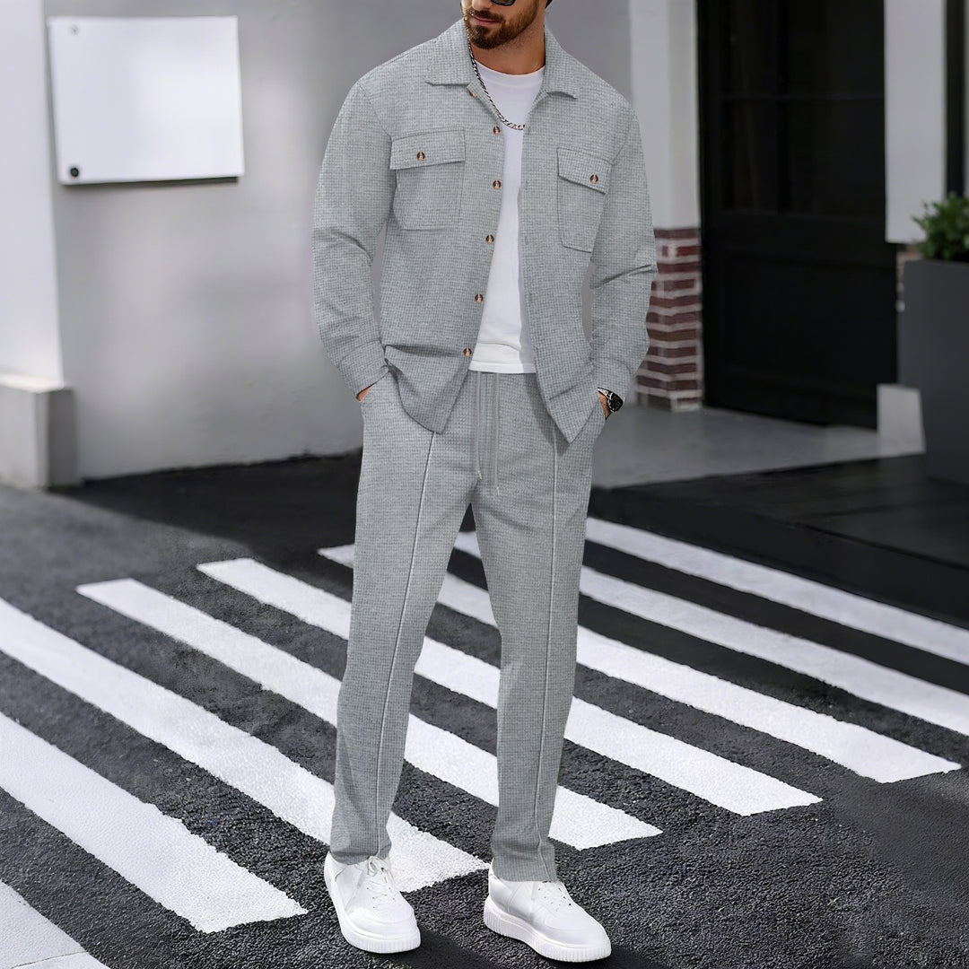Herren modisches Freizeit-Set mit strukturierter Jacke und bequemen Hosen Drune