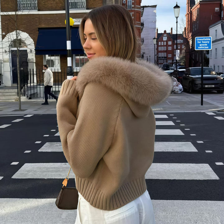 Damen Strickjacke mit Kunstfellkapuze Drune
