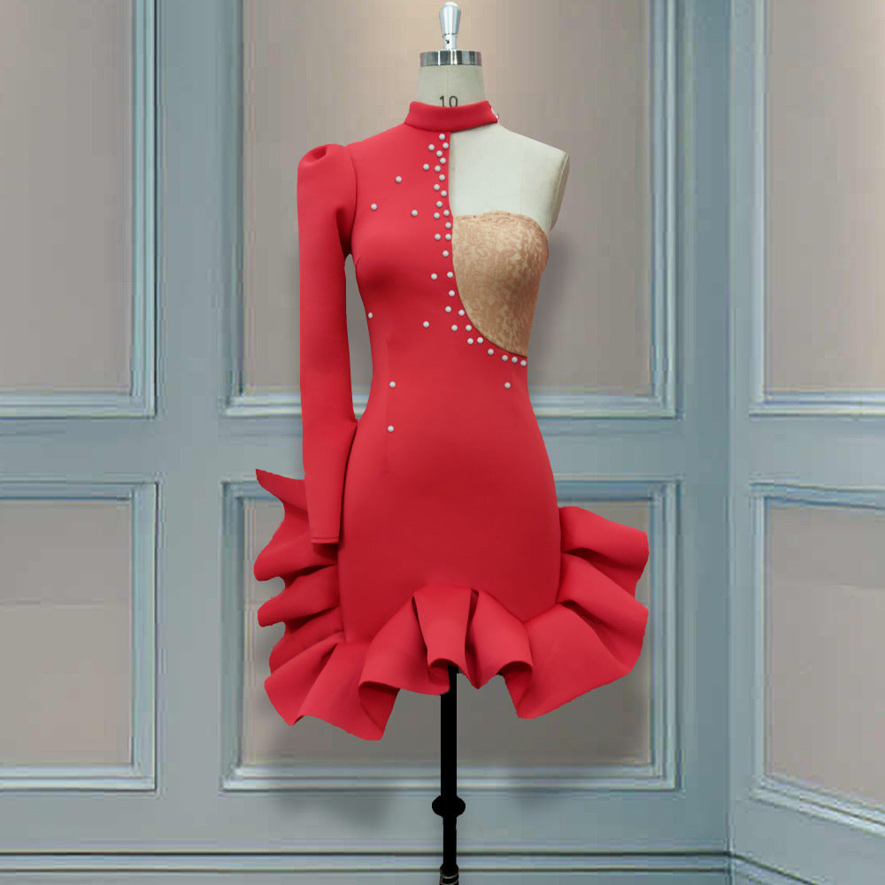 Damen Elegantes Cocktailkleid mit floralen Akzenten und Rüschen Drune