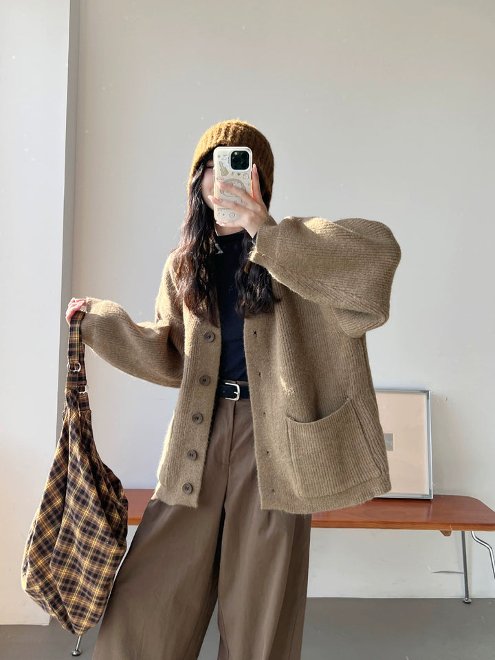 Damen Grobstrickjacke mit eleganten Knopfdetails und praktischen Taschen Drune