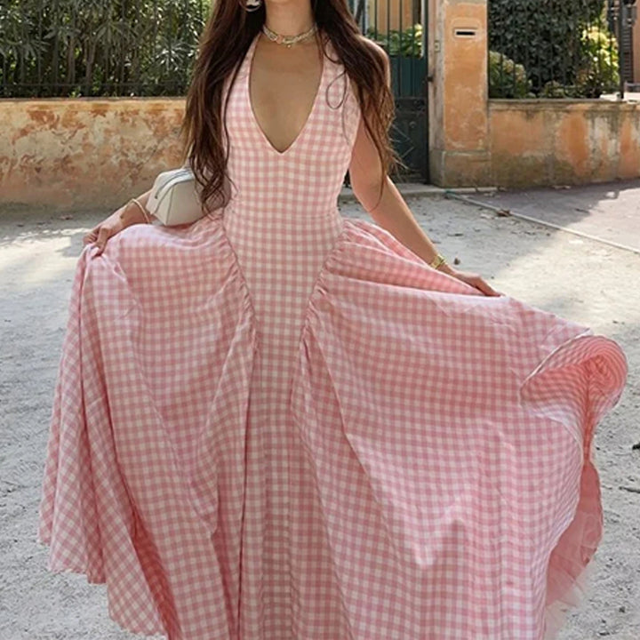 Damen Maxikleid mit elegantem V-Ausschnitt und fließendem Tellerrock Drune
