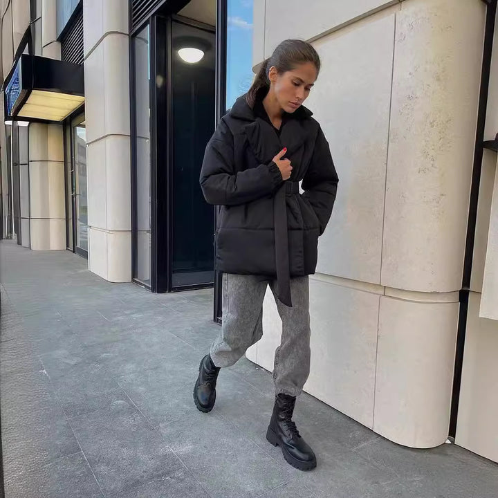 Damen modischer Kurzparka mit tailliertem Gürtel Drune