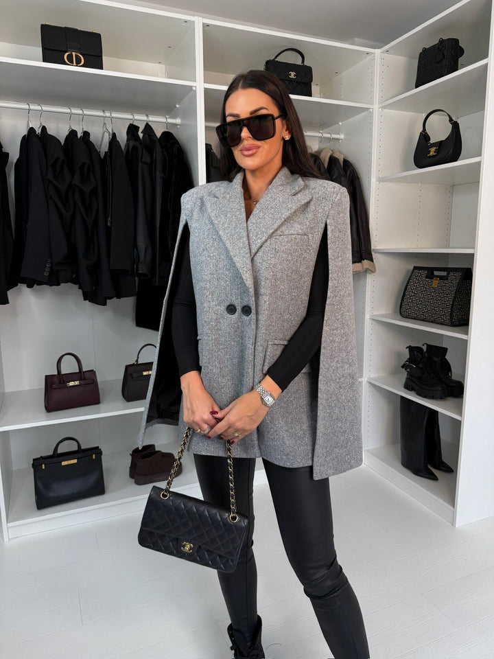 Damen Eleganter Cape-Blazer mit doppelter Knopfleiste und klaren Linien Drune