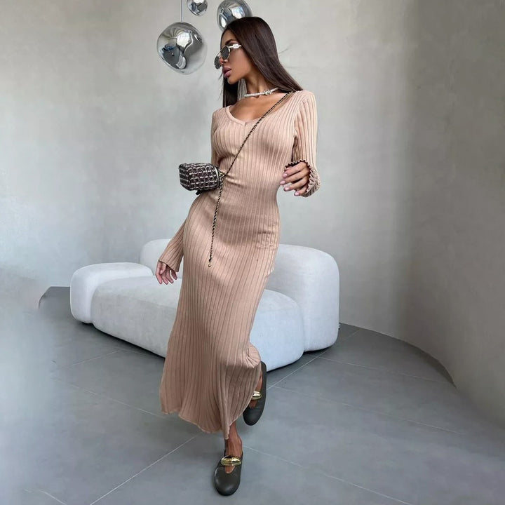 Damen Maxikleid mit raffiniertem Rippenstrick und schulterfreiem Design Drune